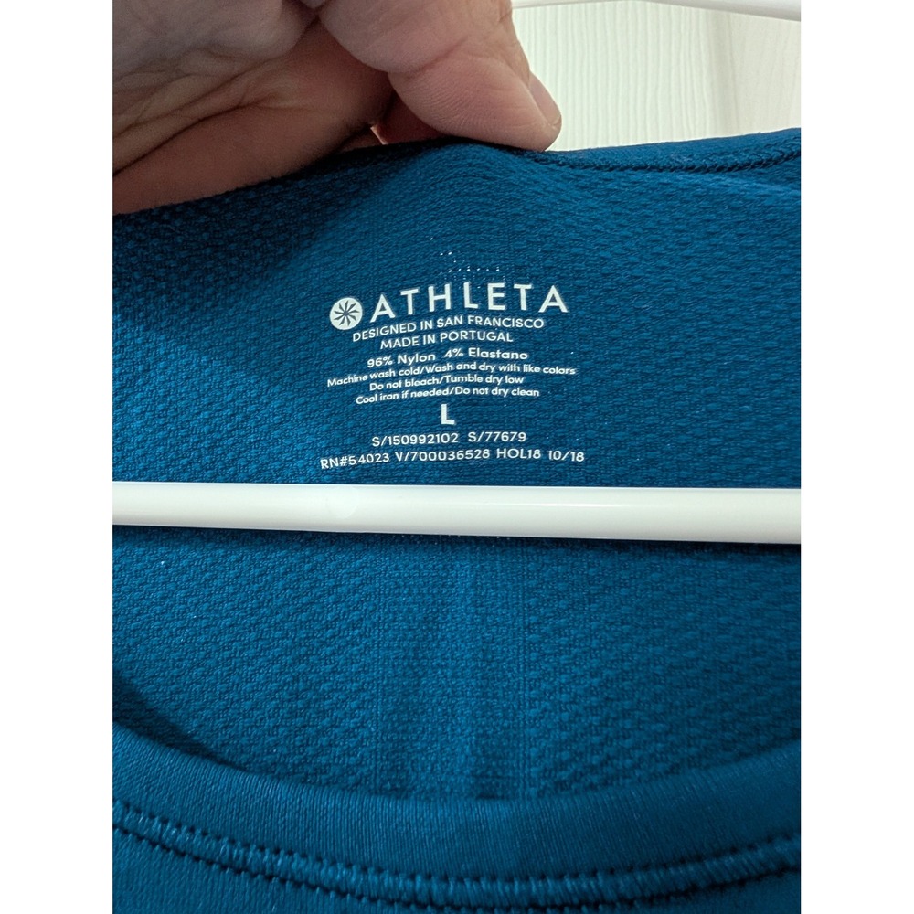 Athleta, Large, Long Sleeve, Blue Activewear Top, Base Layer Running - Picture 3 of 3